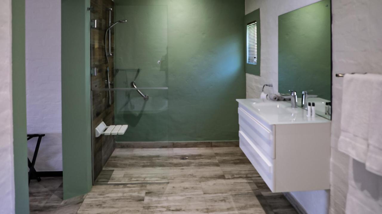 Rooiberg Wild Private Game Reserve Ladismith Buitenkant foto